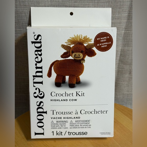 Intermediate Highland Cow Amigurumi Crochet Kit Loops & Threads -Crochet Starter - Picture 1 of 3